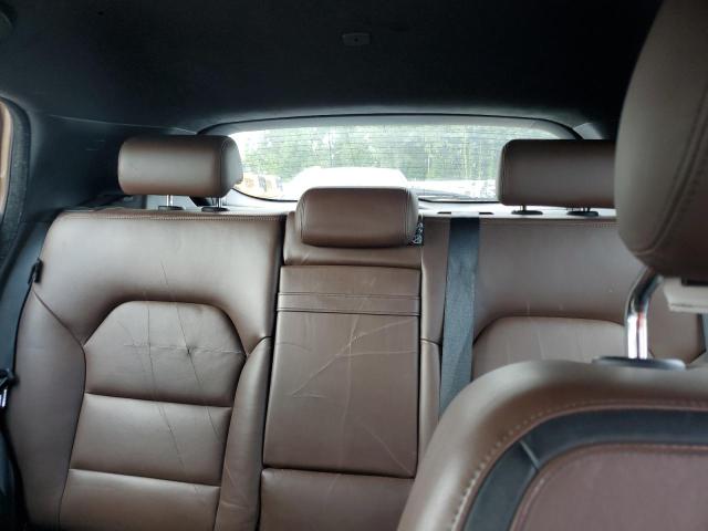 SJKCH5CR2HA037955 - 2017 INFINITI QX30 BASE 棕色 照片 10