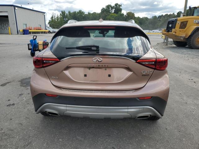 SJKCH5CR2HA037955 - 2017 INFINITI QX30 BASE 棕色 照片 6