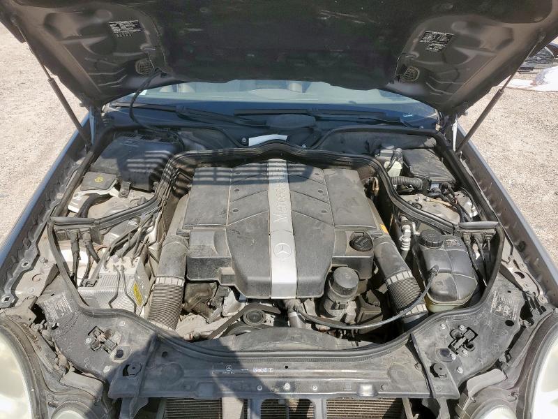 WDBUF65J34A582808 - 2004 MERCEDES-BENZ E 320 棕色 照片 11