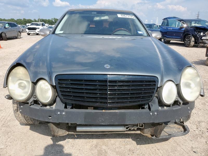 WDBUF65J34A582808 - 2004 MERCEDES-BENZ E 320 棕色 照片 5