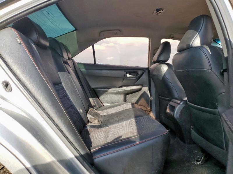 4T1BF1FKXFU030738 - 2015 TOYOTA CAMRY LE GRAY photo 10