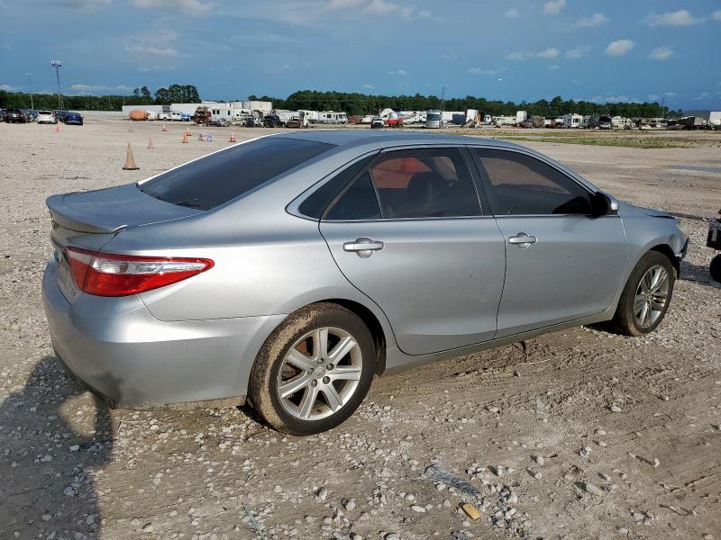 4T1BF1FKXFU030738 - 2015 TOYOTA CAMRY LE GRAY photo 3