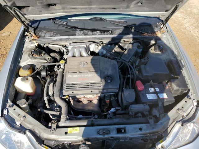 4T1BF28B92U228823 - 2002 TOYOTA AVALON XL SILVER photo 11