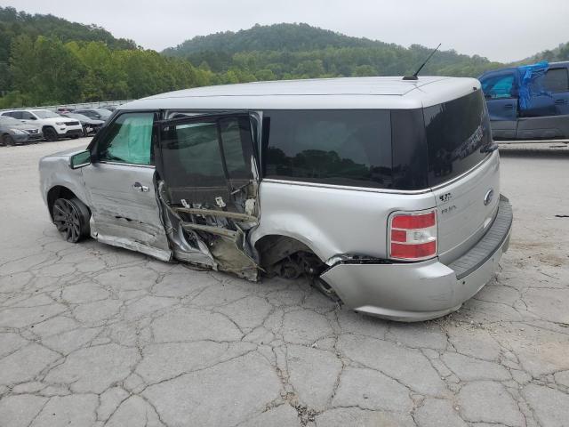 2FMGK5CC3BBD26125 - 2011 FORD FLEX SEL SILVER photo 2