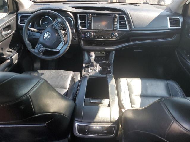 5TDJZRFH3JS816825 - 2018 TOYOTA HIGHLANDER SE 黑色 照片 8