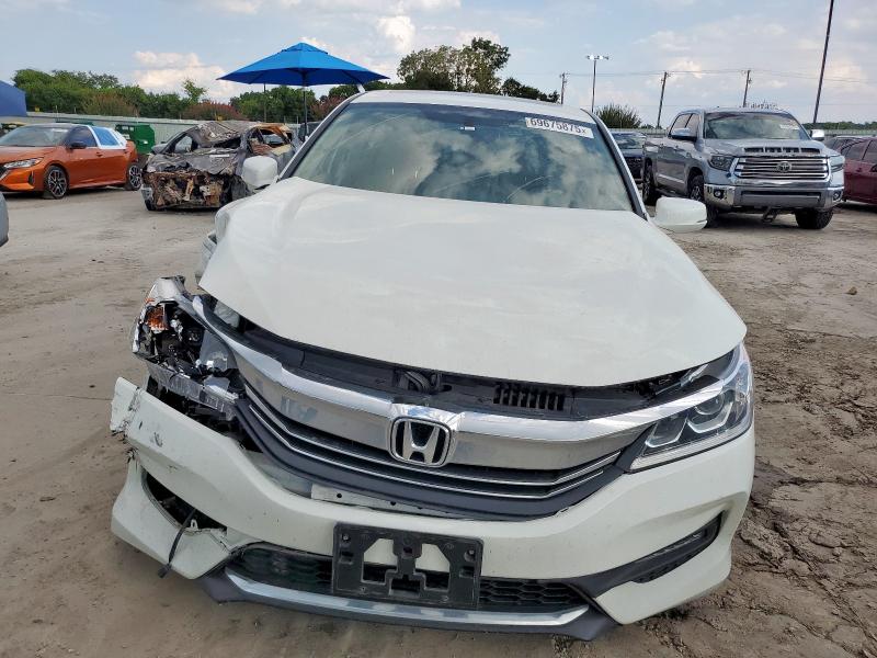1HGCR2F89HA097640 - 2017 HONDA ACCORD EXL WHITE photo 5