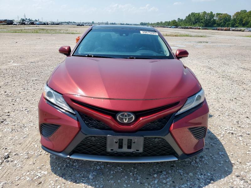 4T1BZ1HKXJU504023 - 2018 TOYOTA CAMRY XSE 栗色 照片 5