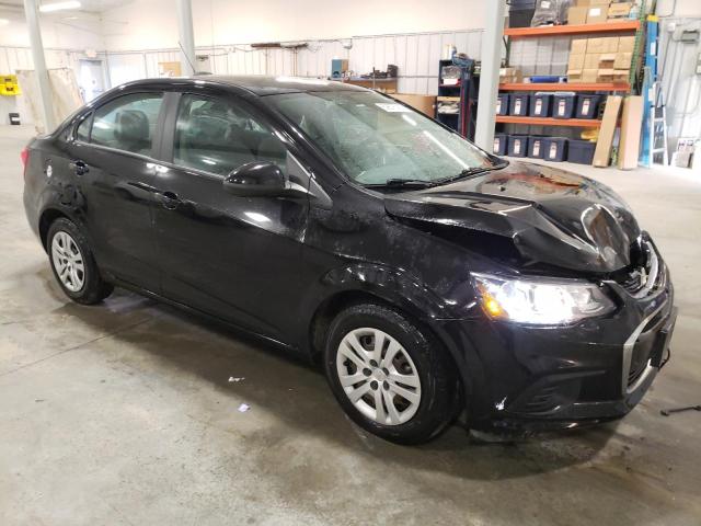 1G1JB5SH9H4123565 - 2017 CHEVROLET SONIC LS შავი ფოტო 4