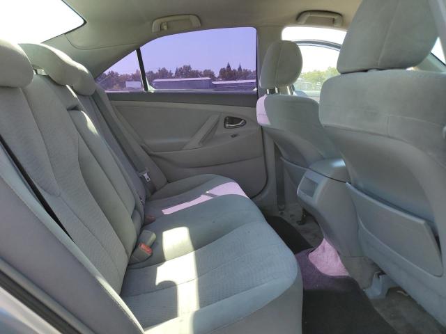 4T1BF3EK5AU018762 - 2010 TOYOTA CAMRY BASE SILVER photo 10