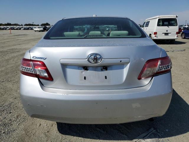 4T1BF3EK5AU018762 - 2010 TOYOTA CAMRY BASE SILVER photo 6