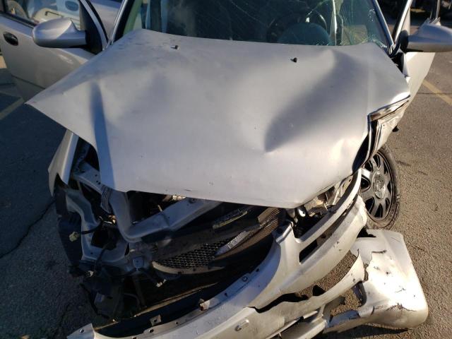 KL1TD526X5B391435 - 2005 CHEVROLET AVEO BASE SILVER photo 11