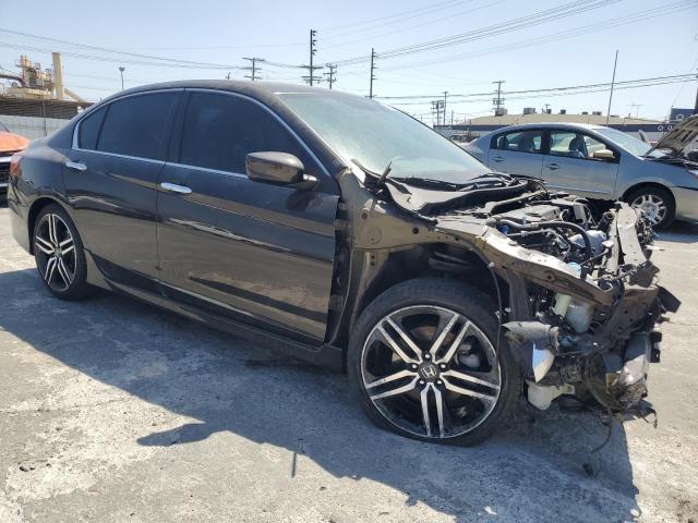 1HGCR2F58HA076512 - 2017 HONDA ACCORD SPORT BLACK photo 4