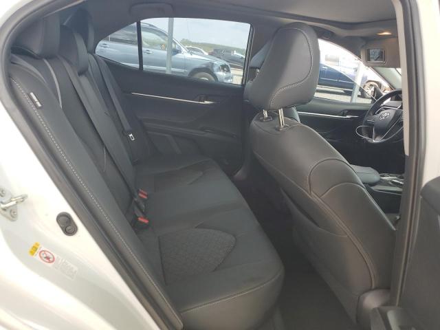 4T1B61HK0JU027305 - 2018 TOYOTA CAMRY XSE WHITE photo 10