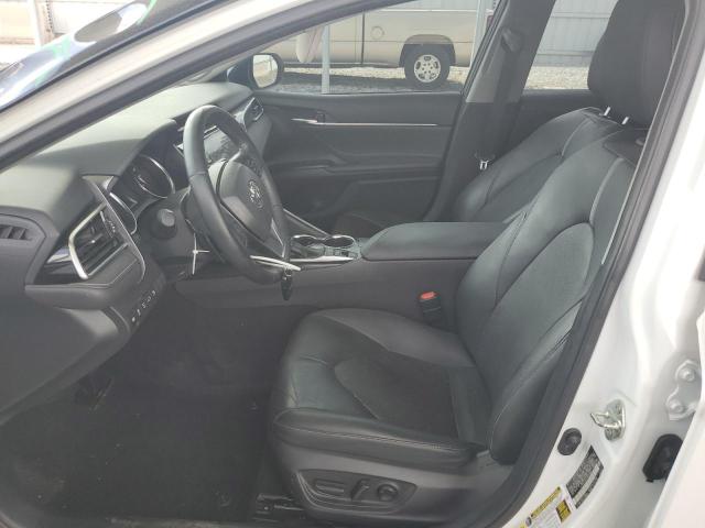 4T1B61HK0JU027305 - 2018 TOYOTA CAMRY XSE WHITE photo 7