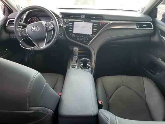 4T1B61HK0JU027305 - 2018 TOYOTA CAMRY XSE WHITE photo 8