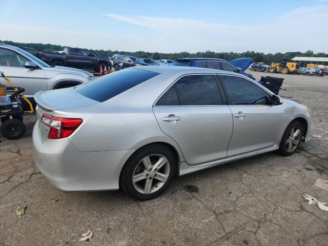 4T1BF1FK4CU144388 - 2012 TOYOTA CAMRY BASE SILVER photo 3