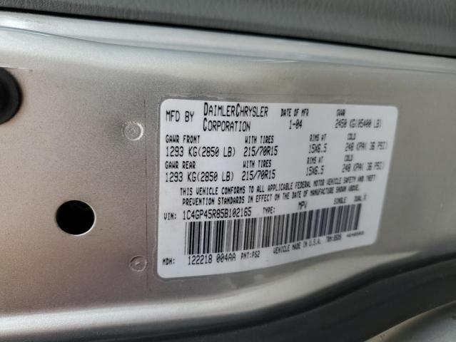 1C4GP45R85B102165 - 2005 CHRYSLER TOWN & COU ვერცხლისფერი ფოტო 13