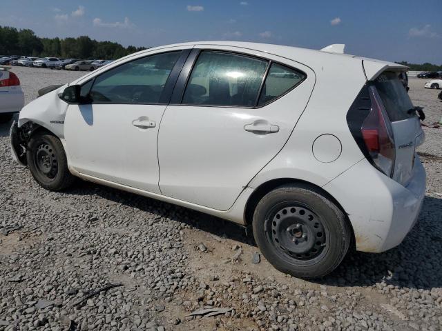 JTDKDTB30G1122724 - 2016 TOYOTA PRIUS C WHITE photo 2