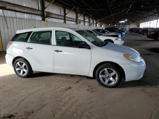 2T1KR32E88C699937 - 2008 TOYOTA COROLLA MA XR WHITE photo 4