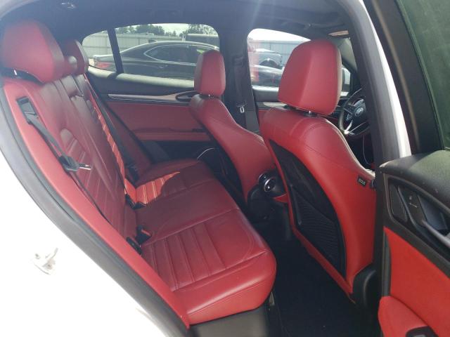 ZASFAKNN5J7C15977 - 2018 ALFA ROMEO STELVIO TI SPORT WHITE photo 10