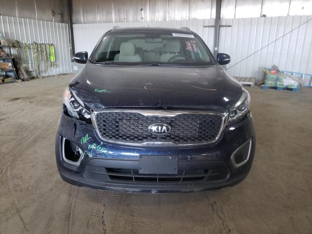 5XYPGDA59HG322427 - 2017 KIA SORENTO LX BLUE photo 5