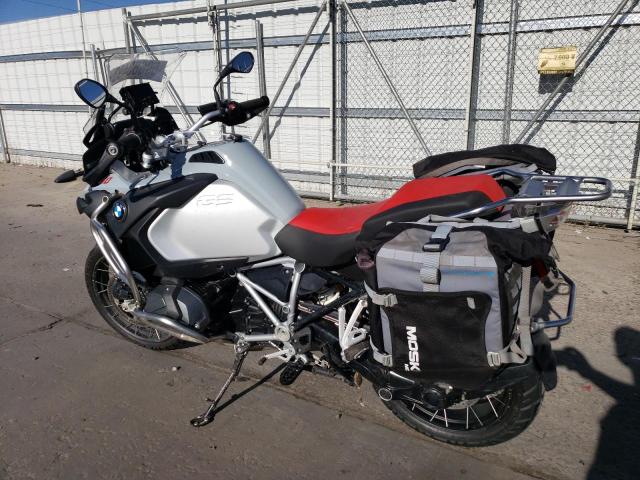 WB10J530XKZF78837 - 2019 BMW R 1250 GS ADVENTURE SILVER photo 3