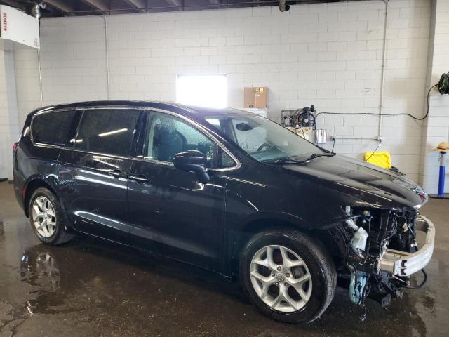 2C4RC1BG8HR785254 - 2017 CHRYSLER PACIFICA TOURING L BLACK photo 4