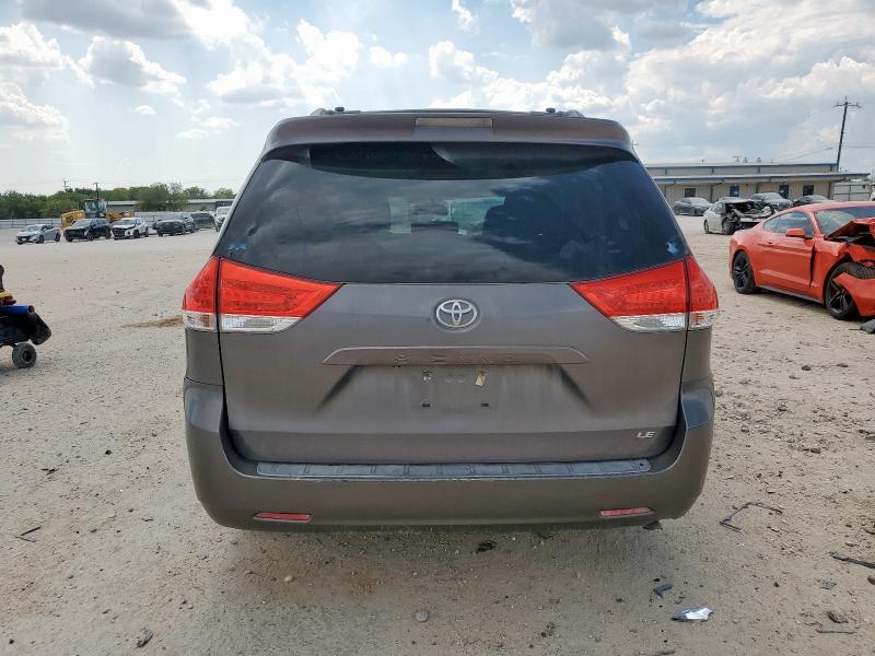5TDKK3DC6BS116246 - 2011 TOYOTA SIENNA LE ნაცრისფერი ფოტო 6