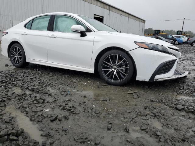 4T1G31AK9PU602406 - 2023 TOYOTA CAMRY SE NIGHT SHADE WHITE photo 4