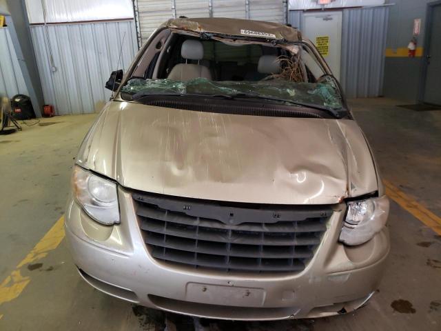 2C4GP54L65R534919 - 2005 CHRYSLER TOWN & COU TOURING 金色 照片 5