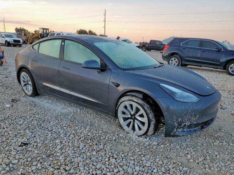 5YJ3E1EA4PF674430 - 2023 TESLA MODEL 3 灰色 照片 4