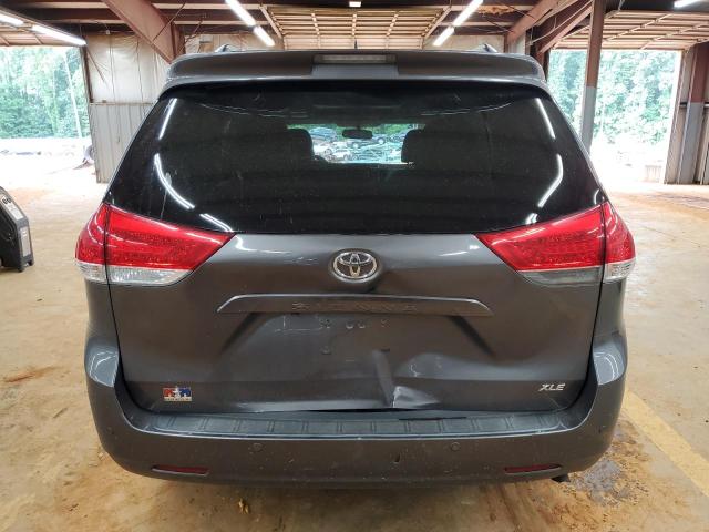 5TDYK3DC6CS194635 - 2012 TOYOTA SIENNA XLE GRAY photo 6