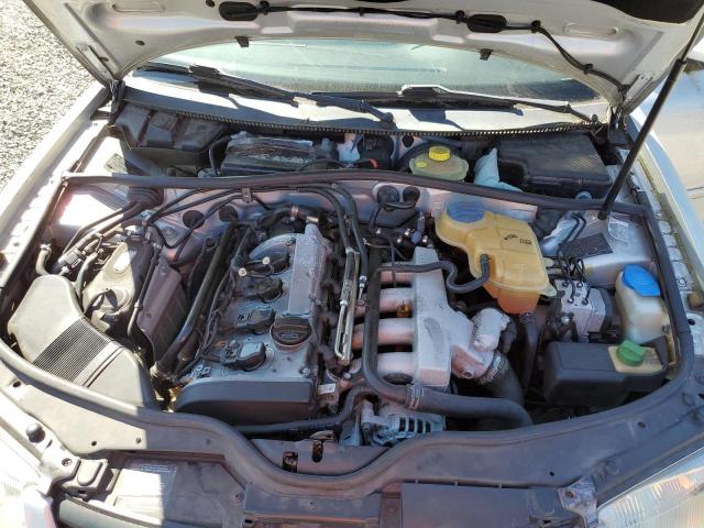 WVWAC63B31P008825 - 2001 VOLKSWAGEN PASSAT GLS SILVER photo 11