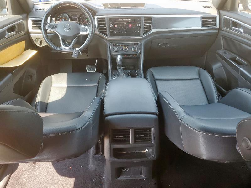 1V2YE2CA4LC225382 - 2020 VOLKSWAGEN ATLAS CROS SE BLACK photo 8