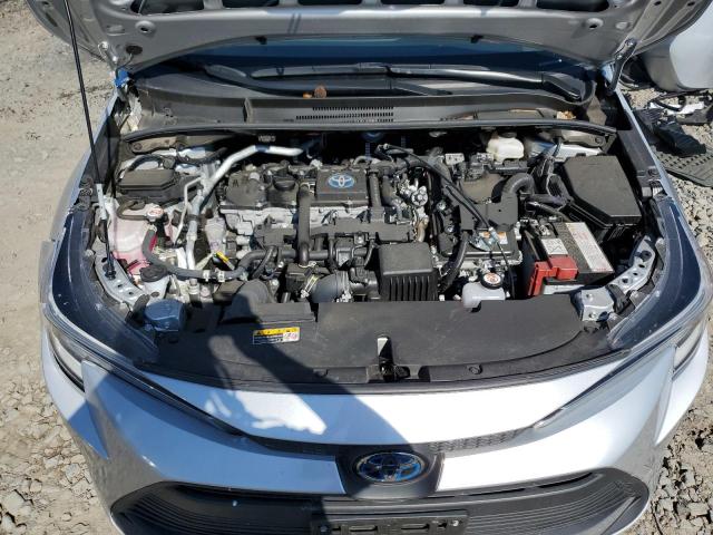 JTDBDMHE5P3007300 - 2023 TOYOTA COROLLA LE Silber Foto 11