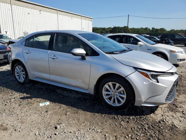 JTDBDMHE5P3007300 - 2023 TOYOTA COROLLA LE Silber Foto 4