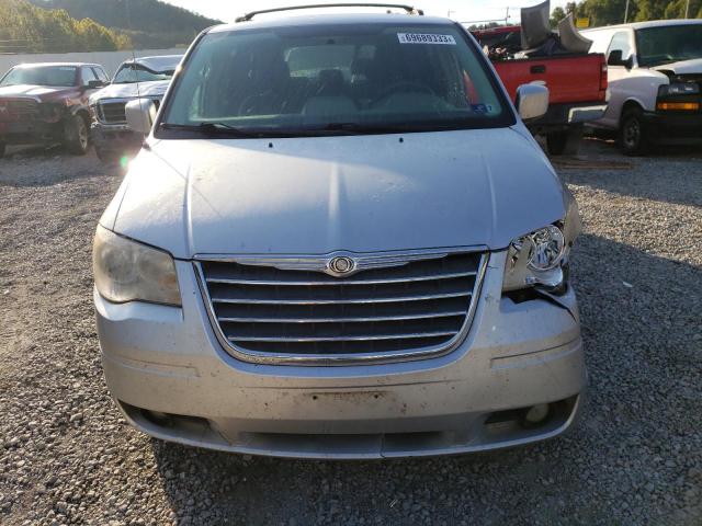 2A4RR5D12AR279014 - 2010 CHRYSLER TOWN & COU TOURING 银色 照片 5