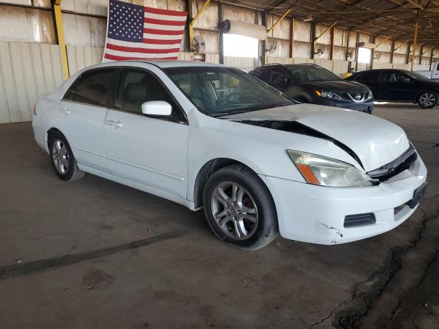 1HGCM56837A161489 - 2007 HONDA ACCORD EX WHITE photo 4
