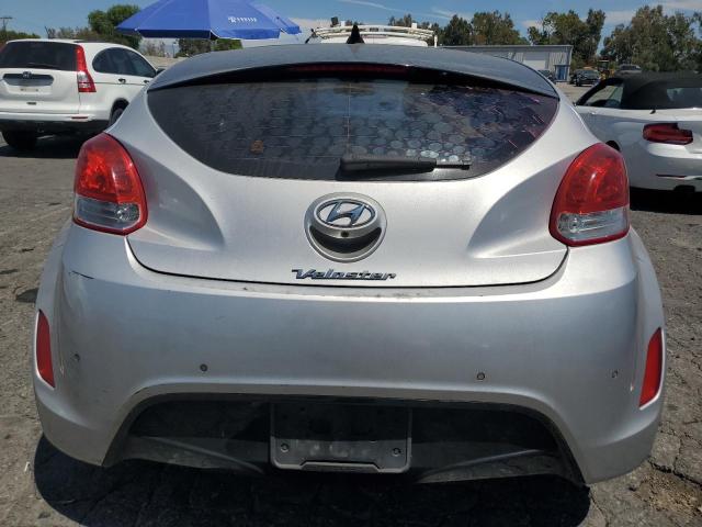KMHTC6AD2GU292225 - 2016 HYUNDAI VELOSTER 银色 照片 6