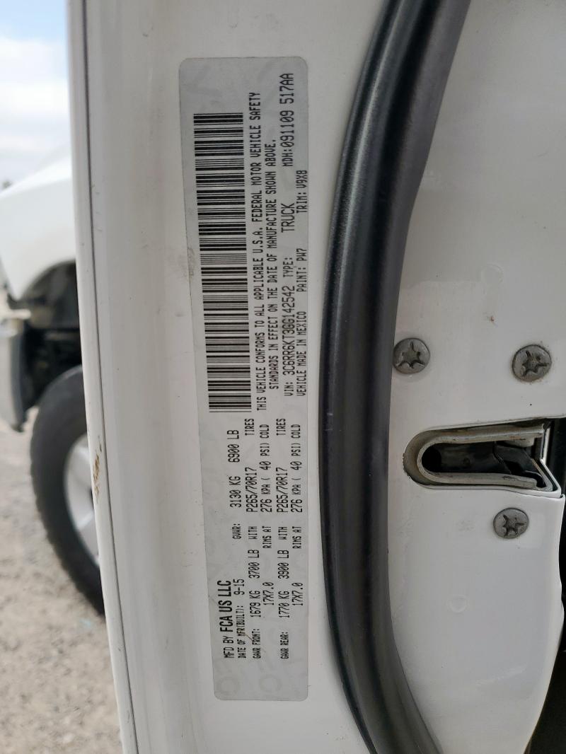 3C6RR6KT3GG142542 - 2016 RAM 1500 ST WHITE photo 12