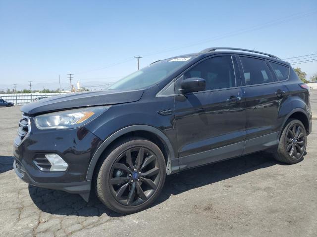 1FMCU0GD9JUB94351 - 2018 FORD ESCAPE SE BLACK photo 1