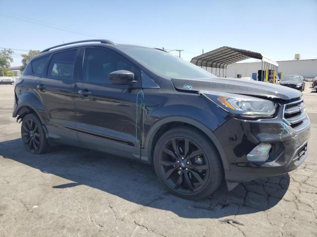 1FMCU0GD9JUB94351 - 2018 FORD ESCAPE SE BLACK photo 4