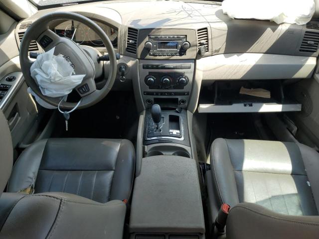 1J8HR48P97C579251 - 2007 JEEP GRAND CHEROKEE LAREDO MAROON photo 8