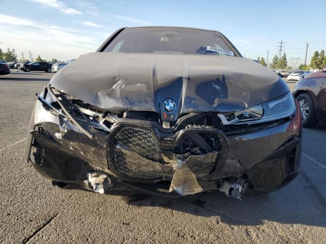 WB523CF0XRCP02004 - 2024 BMW IX XDRIVE50 CHARCOAL photo 5