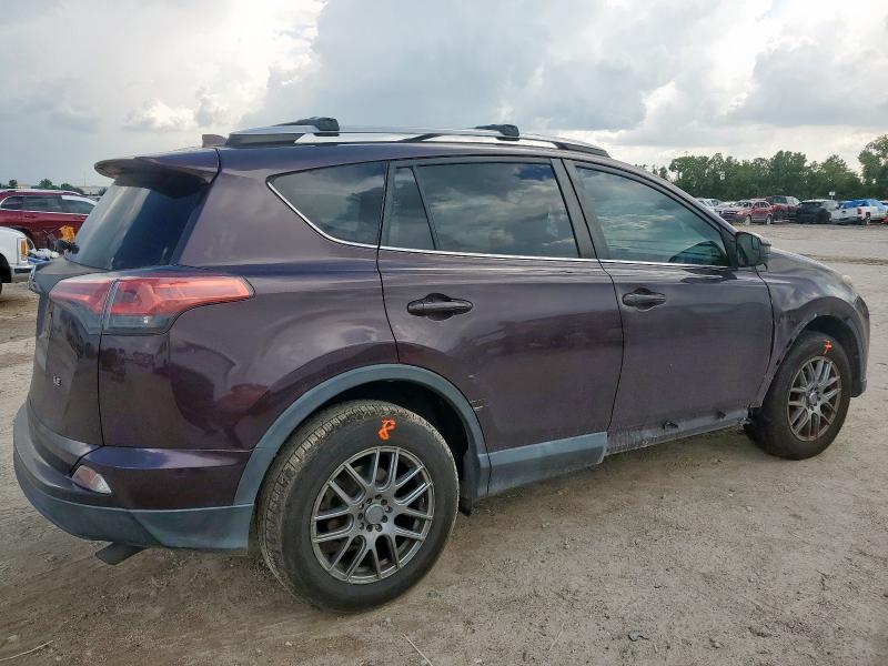 2T3ZFREV4HW376190 - 2017 TOYOTA RAV4 LE 勃艮第红 照片 3