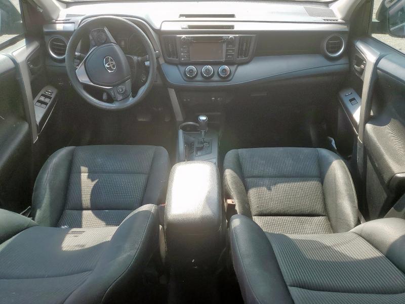 2T3ZFREV4HW376190 - 2017 TOYOTA RAV4 LE 勃艮第红 照片 8