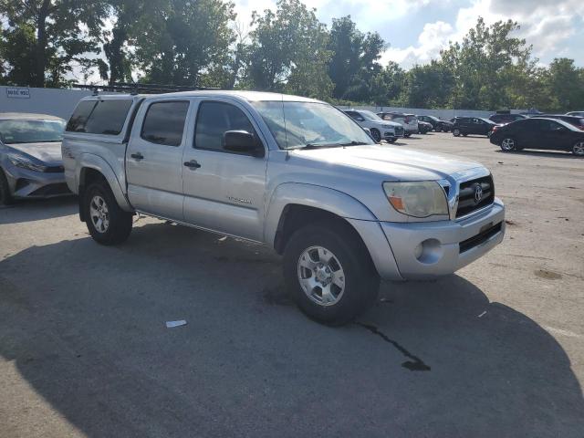 5TEJU62N98Z515370 - 2008 TOYOTA TACOMA DOUBLE CAB PRERUNNER SILVER photo 4