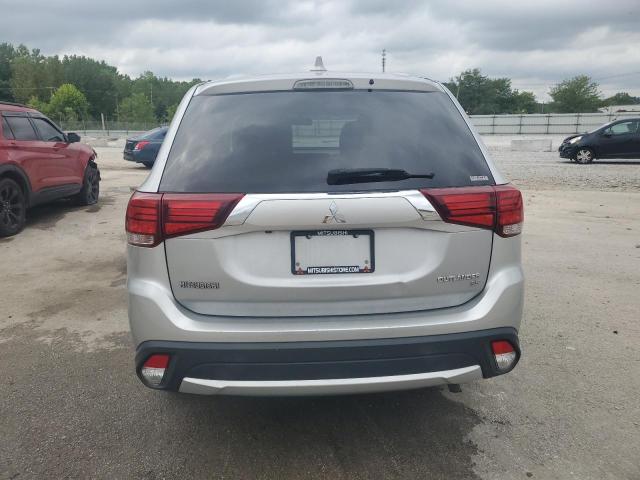 JA4AZ3A39JJ005904 - 2018 MITSUBISHI OUTLANDER SE SILVER photo 6