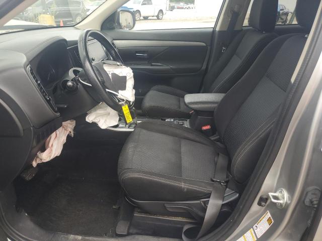 JA4AZ3A39JJ005904 - 2018 MITSUBISHI OUTLANDER SE SILVER photo 7