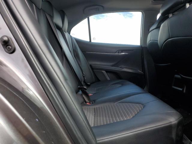 4T1G11BK2NU054850 - 2022 TOYOTA CAMRY SE ნაცრისფერი ფოტო 10